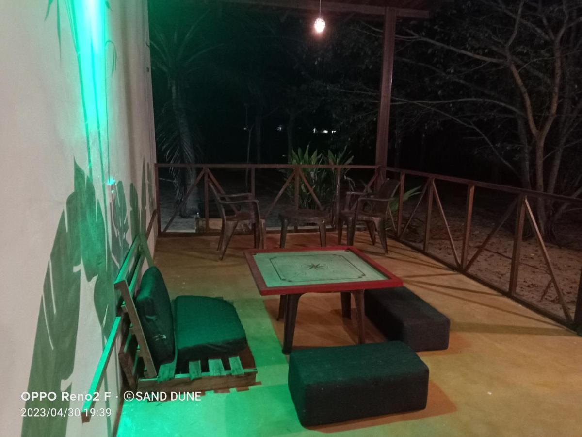 Dune & Surf Camp Guest house Arugam Bay