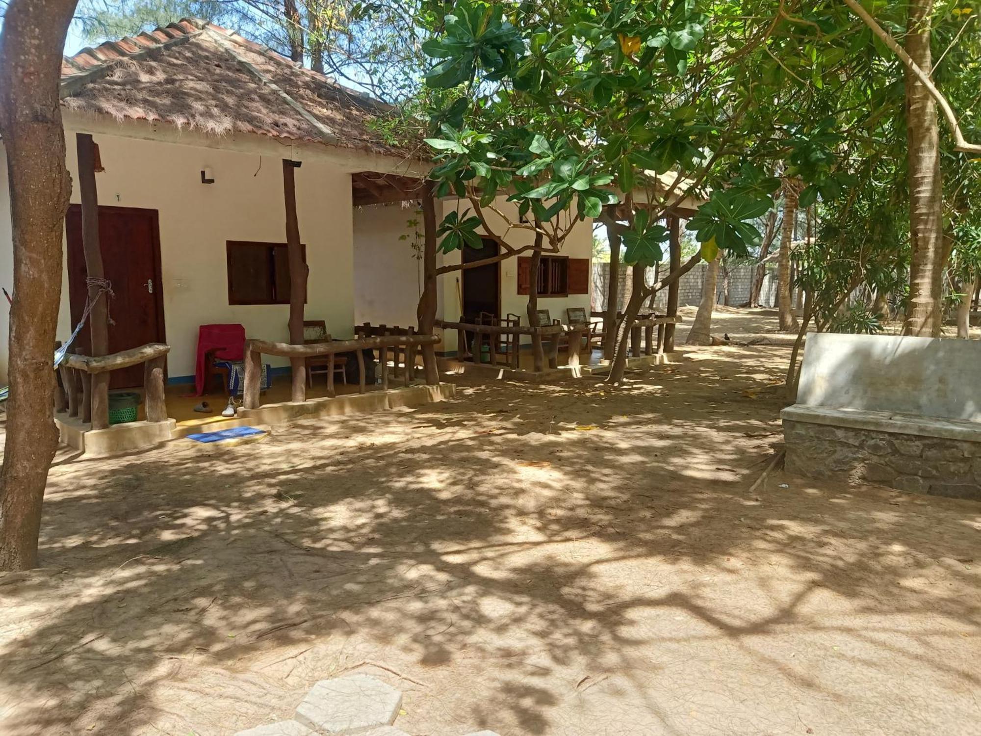 Dune & Surf Camp Guest house