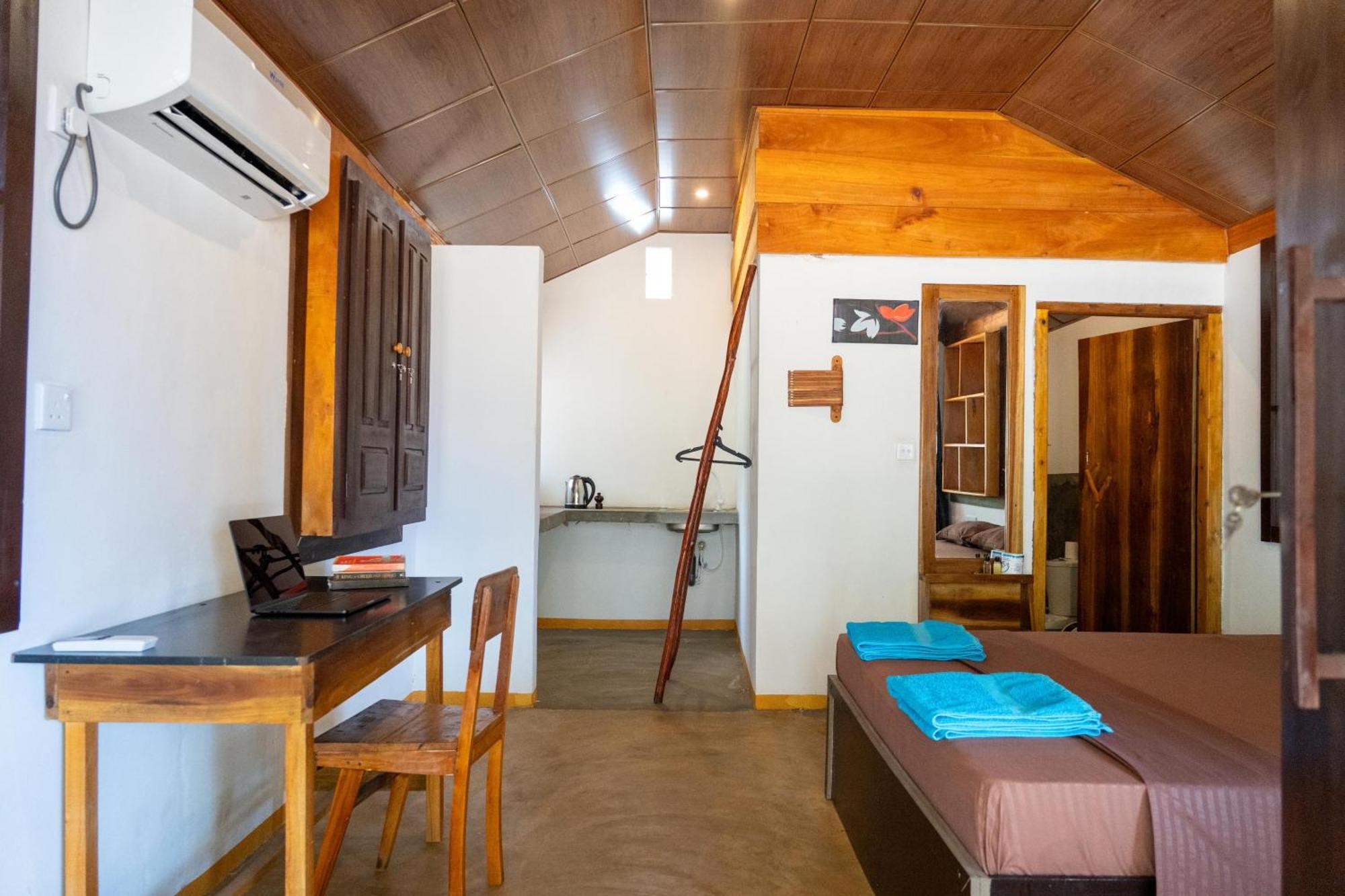 Dune & Surf Camp गेस्ट हाउस *